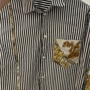 Versace shirt in a perfect condition.